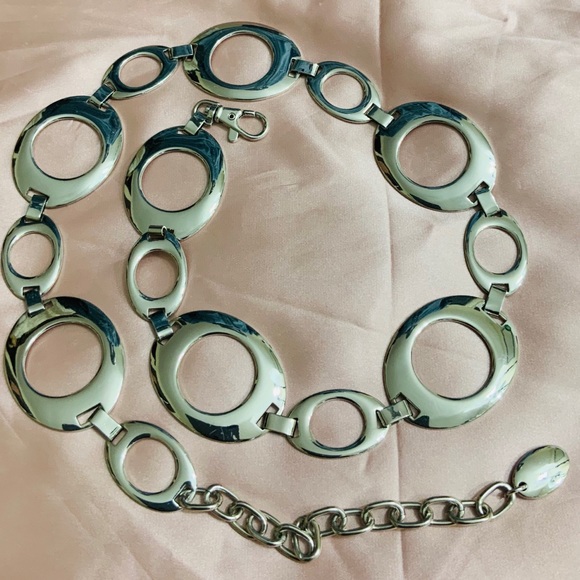 Silver Circle Chain Belt